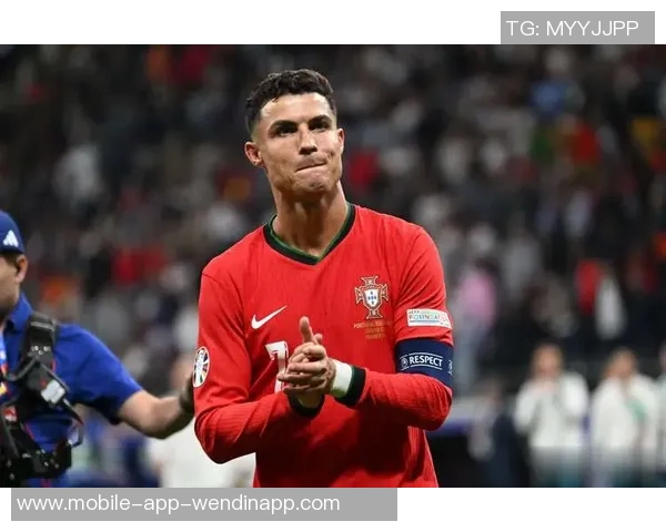 C罗呼吁世界和平并称特朗普为改变世界的重要人物之一 C罗呼吁世界和平并称特朗普为改变世界的重要人物之一