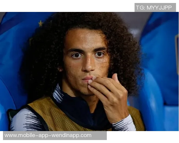 桑德兰重启谈判力争一月引进拉齐奥中场贡多齐